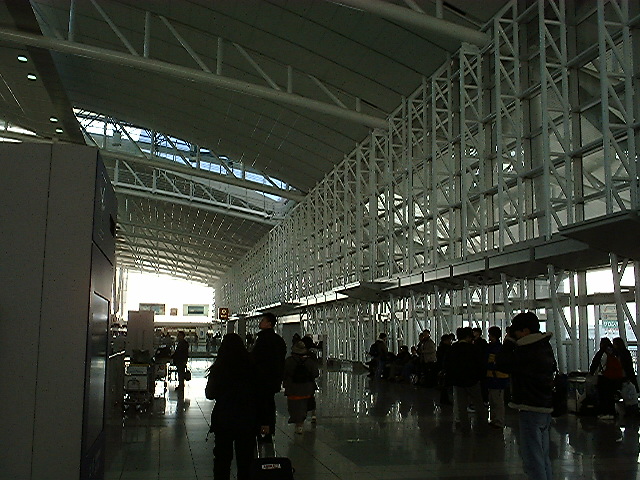 fukuoka airport01.jpg